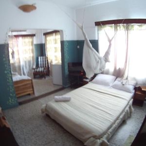 Hotel Aurore Lome